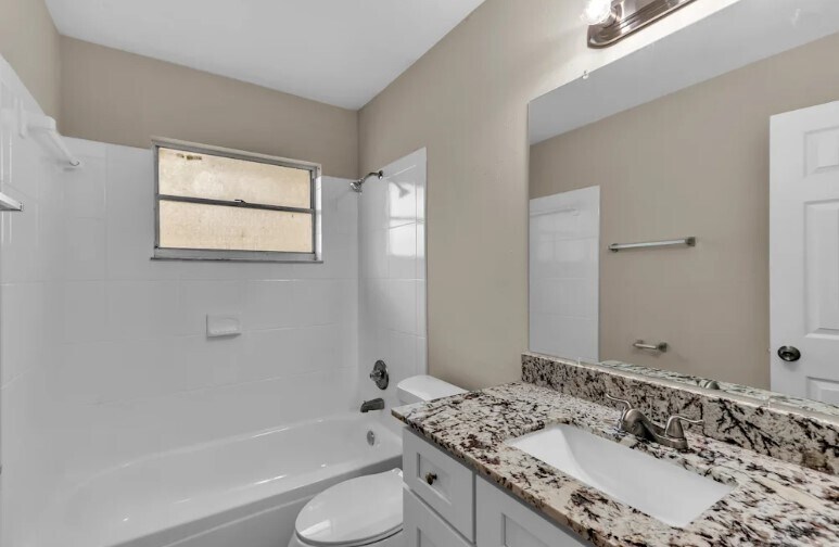 Building Photo - 408 Tupelo Rd