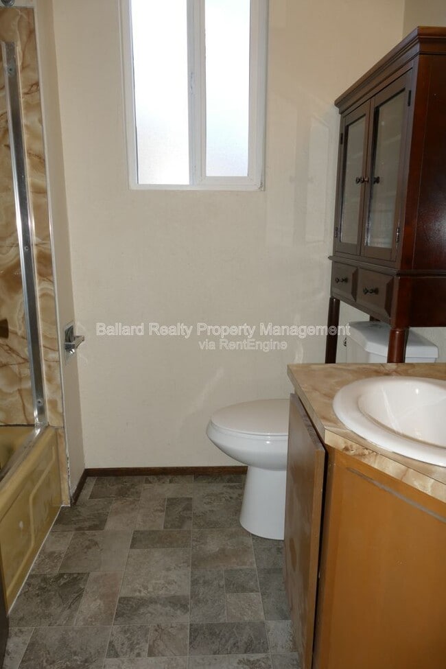 Building Photo - 1123 NW 63rd St