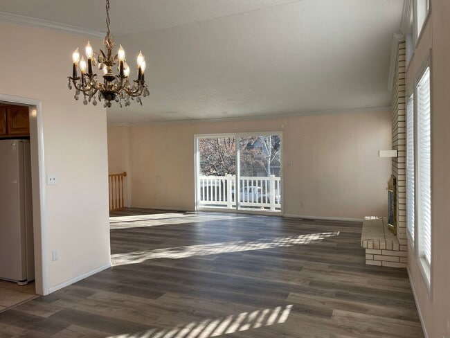 Building Photo - Spacious House on the Northeast Bench in Orem