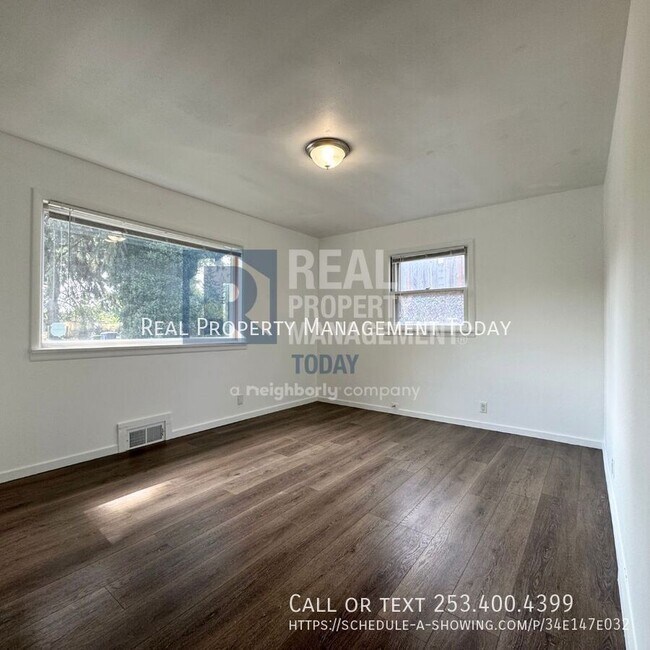 Building Photo - 2021 E 72nd St