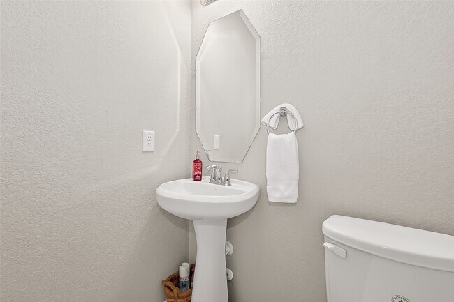 Building Photo - 3315 Brampton Island Dr