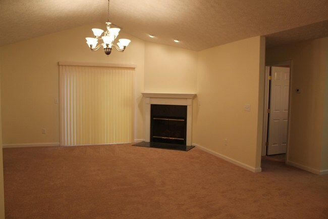 Building Photo - 1903 Griffon Dr