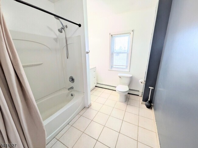 Building Photo - 239 Union Blvd