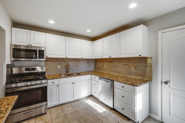 Building Photo - 4313 Bonnie Dr