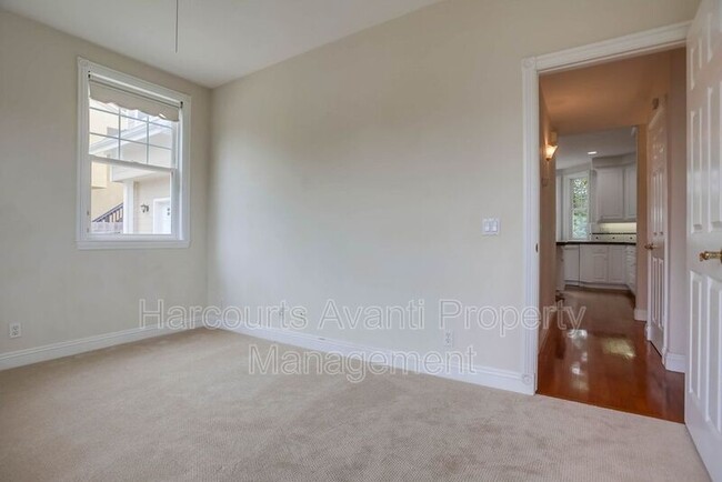 Building Photo - 1844 Dora Dr