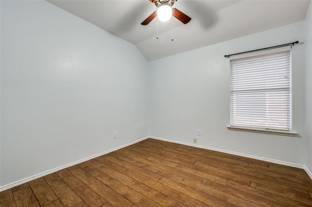 Building Photo - 1617 Redwood Dr