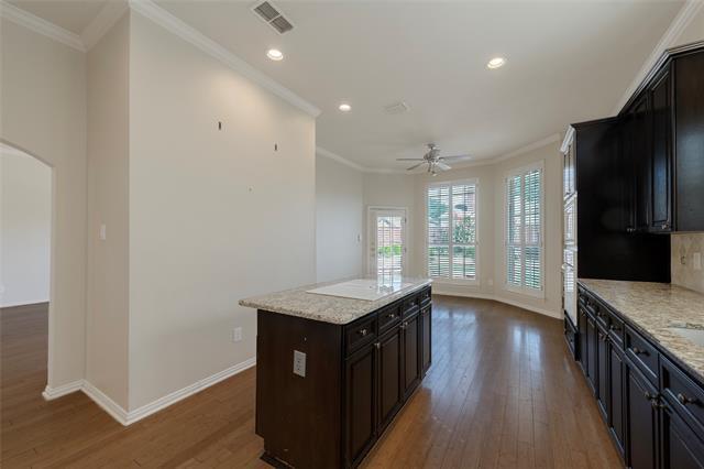 Building Photo - 3704 Roxbury Ln