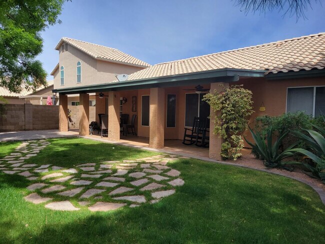 Building Photo - 3361 E Sequoia Dr