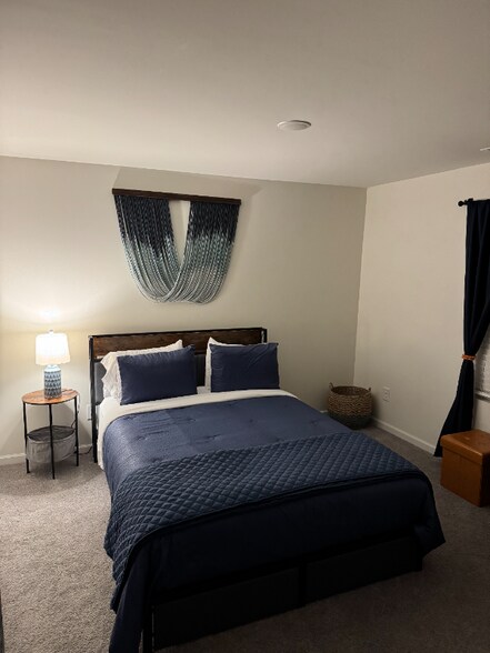 Primary Photo - 533 Gantt St