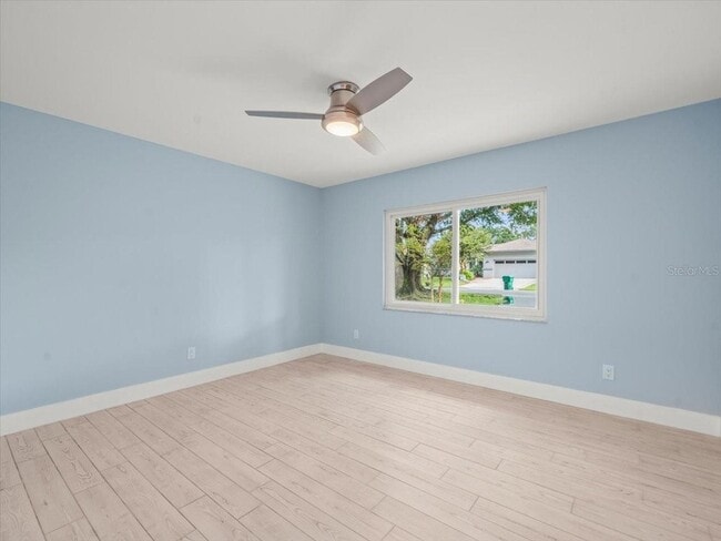 Building Photo - 11815 W Waterway Dr