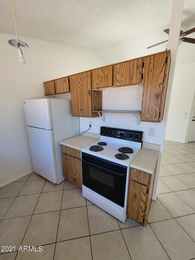 Building Photo - 3030 W Irma Ln