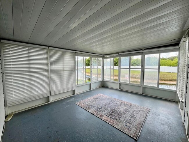 Building Photo - 10614 Hayden Ave