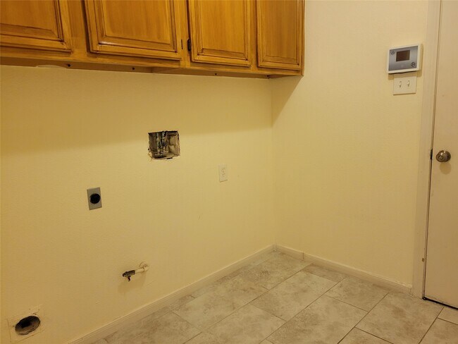 Building Photo - 19330 Larissa Dr