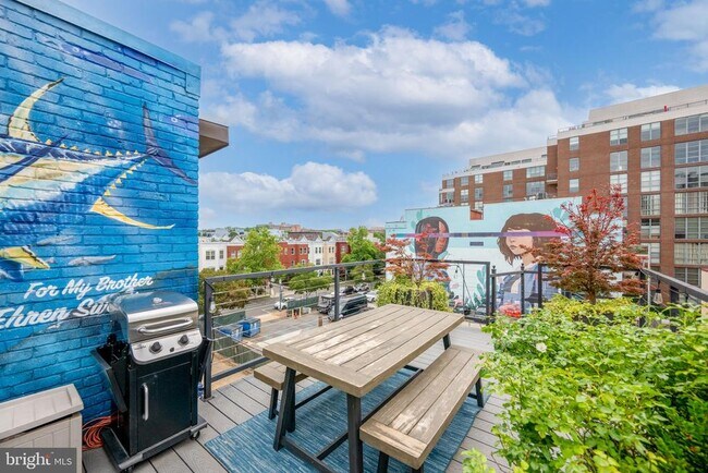 Building Photo - 2025 13th St NW