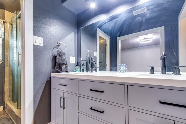 Building Photo - 2511 River Ridge