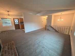 Building Photo - A beautiful and spacious (4) Bedroom home has what you need!