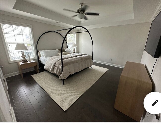 Building Photo - Partially Furnished Lakefront Retreat in Sunset Bay – Stunning Views & Resort-Style Amenities