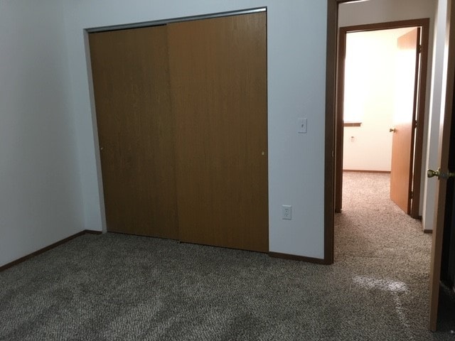 Building Photo - 1506 E Desmet Ave