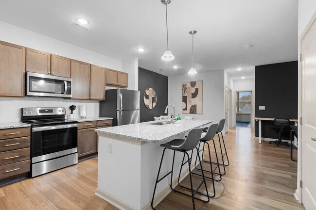 Building Photo - 19025 Carsen Grace Ct