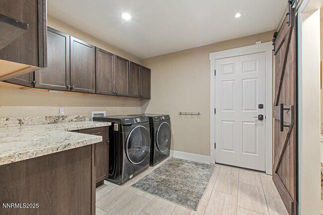 Building Photo - 4269 Water Hole Rd