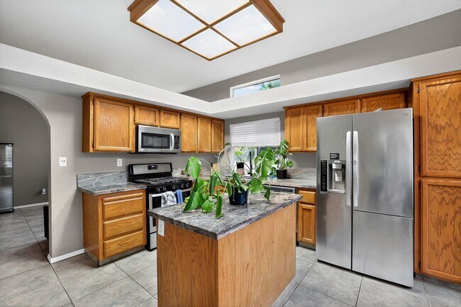 Building Photo - Beautifully Updated Home on Prime Corner Lot | Upgrades in Progress