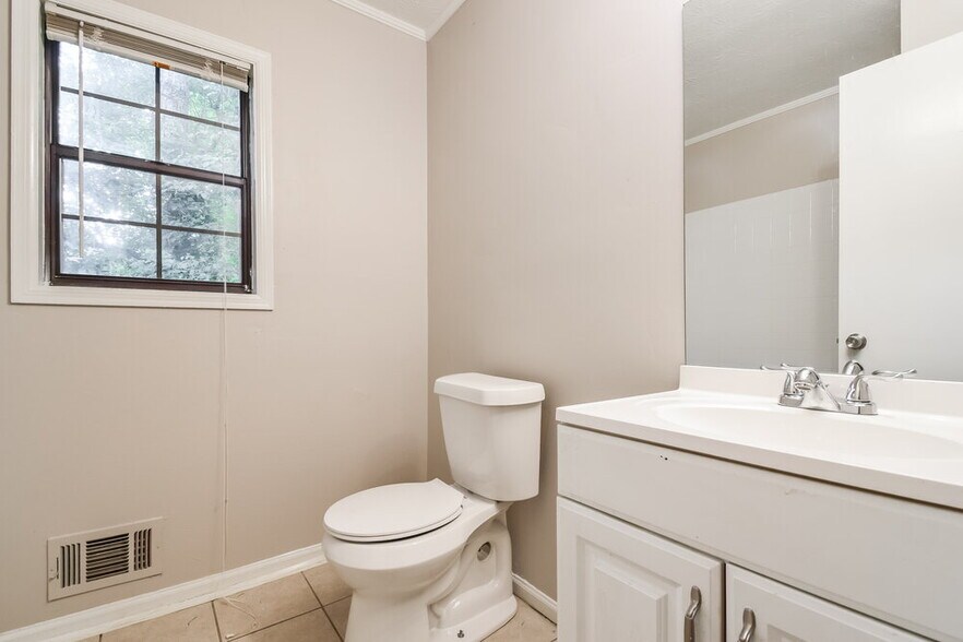 Building Photo - 943 Lake Watch Ct