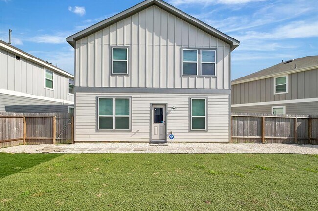 Building Photo - 11722 Braemar Village Dr