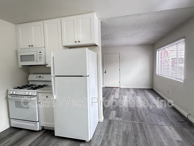 Building Photo - 1620 Reed Ave