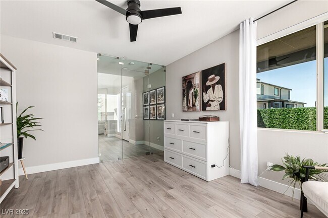 Building Photo - 9276 Marler St
