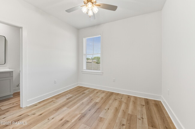 Building Photo - 119 Mayberry Grv St