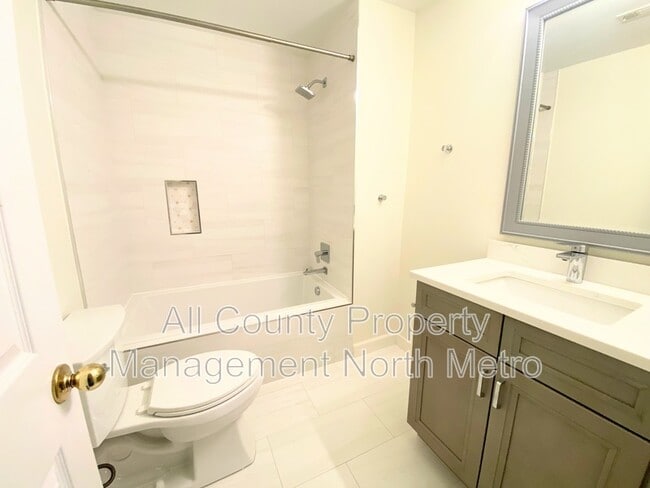 Building Photo - 11855 Leeward Walk Cir