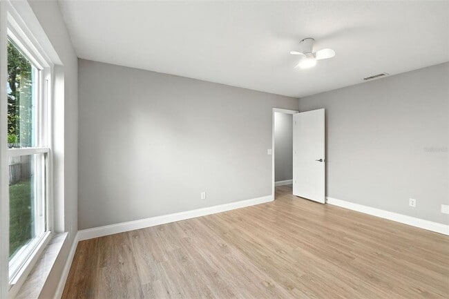 Building Photo - 427 Chicago Woods Cir