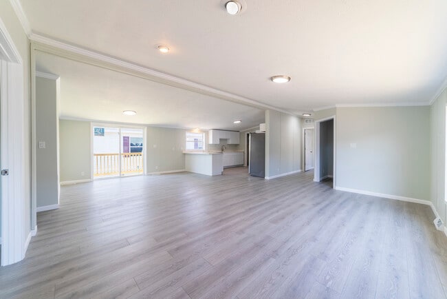 Building Photo - 287 Park Ln