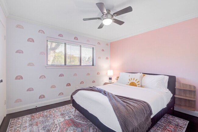 Building Photo - 9667 Timberleaf Dr