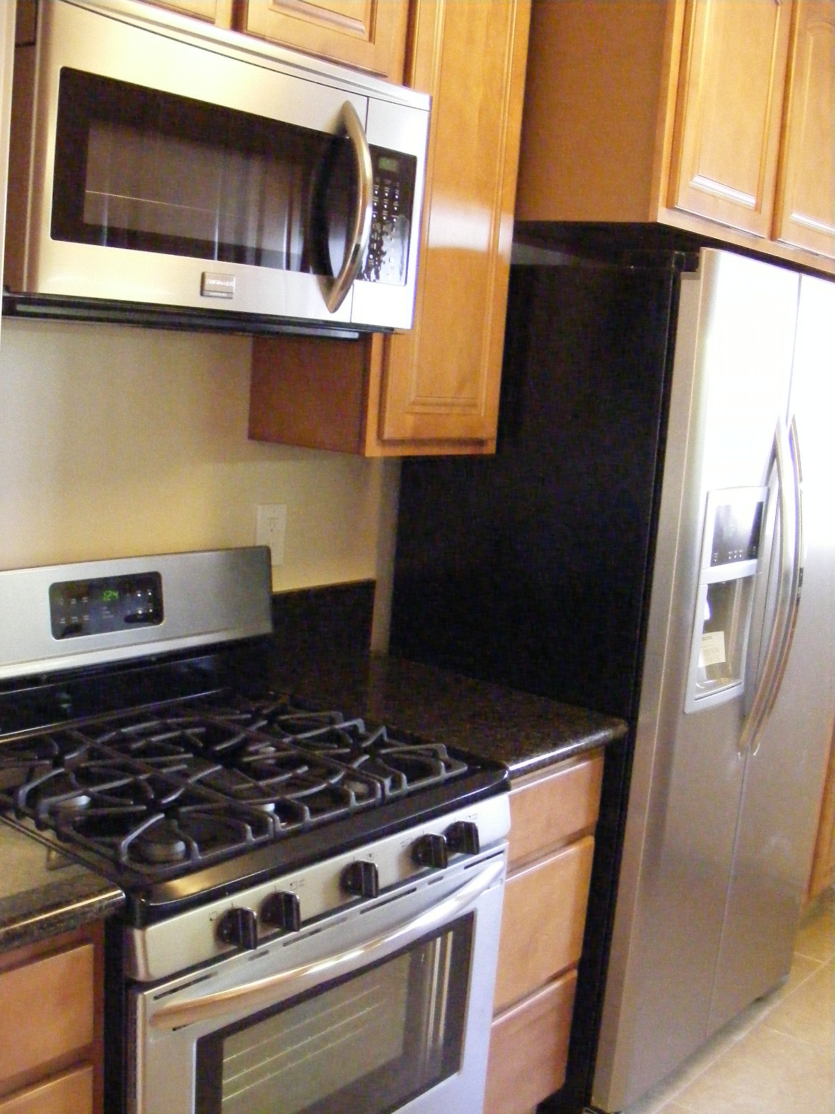 Kitchen - 3334 Idlewild Way