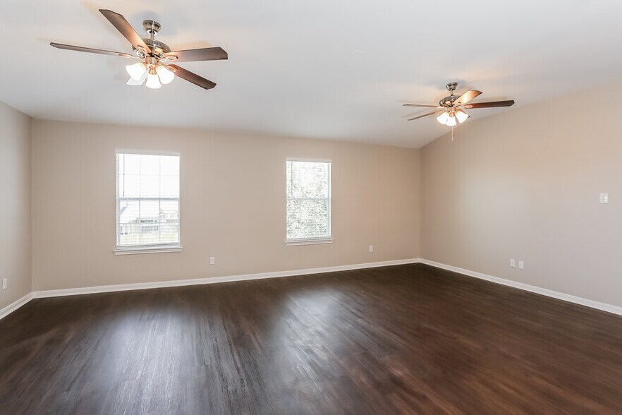 Building Photo - 16114 Callan Ln