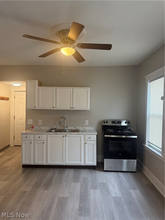 Building Photo - 8801 Platten Ave