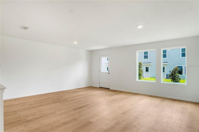 Building Photo - 1566 Plank Pl