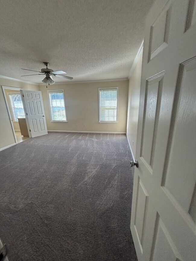 Building Photo - Chandler Subdivision