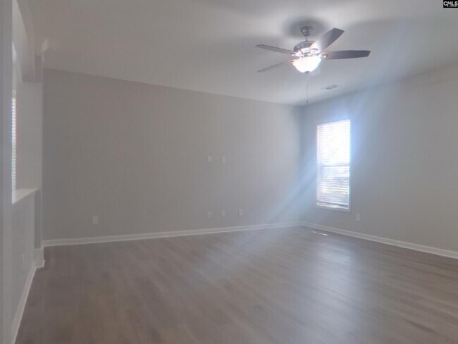 Building Photo - 154 Greenbank Dr