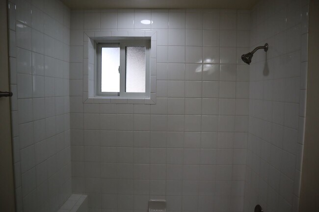 Building Photo - Fully Renovated Home You'll Want To See!