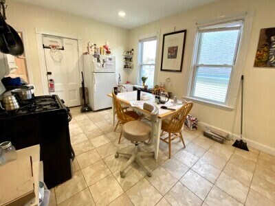 Building Photo - 3 Oswald St