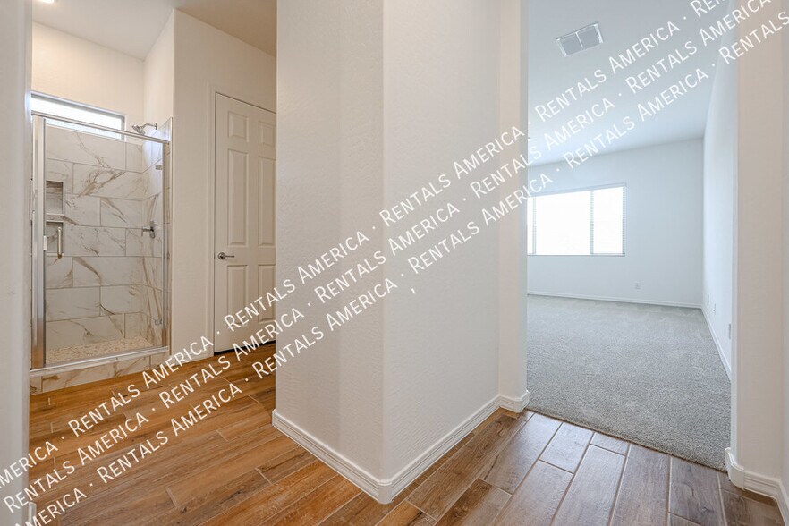 Building Photo - 29380 N 136th Ln