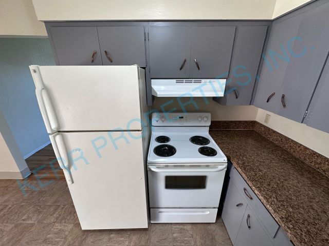 Building Photo - Charming 2-Bedroom Multiplex in the Heart of Portland - A Must-See!