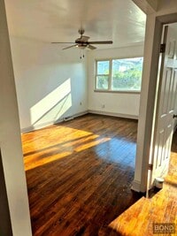 Building Photo - Renovated 3BR in Private Townhouse, only minutes from Midtown Manhattan!