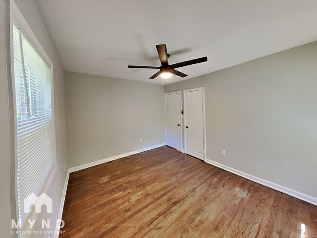 Building Photo - 224 Buchanan Terrace