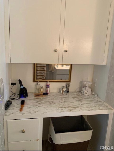 Building Photo - 904 Crawford Ave