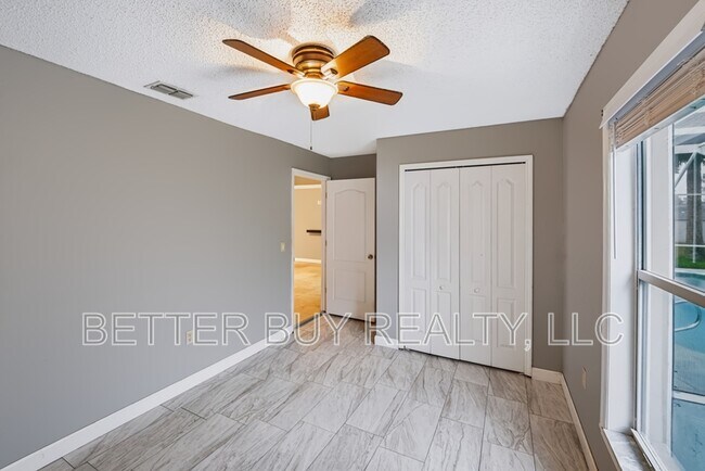 Building Photo - 21 Palermo Ln