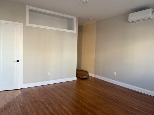 Building Photo - 183 Lexington Ave