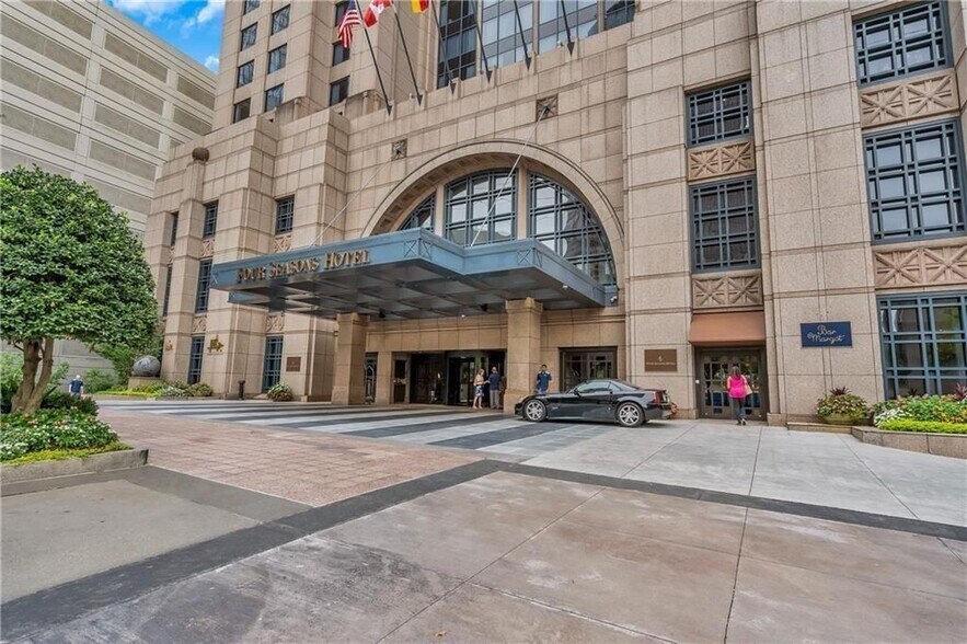 Building Photo - 75 14th St NE